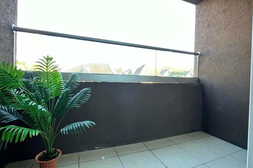 Διαμέρισμα 2Br Condo W/Pool; Across Ac Hotel Κίνγκστον Τζαμάικα