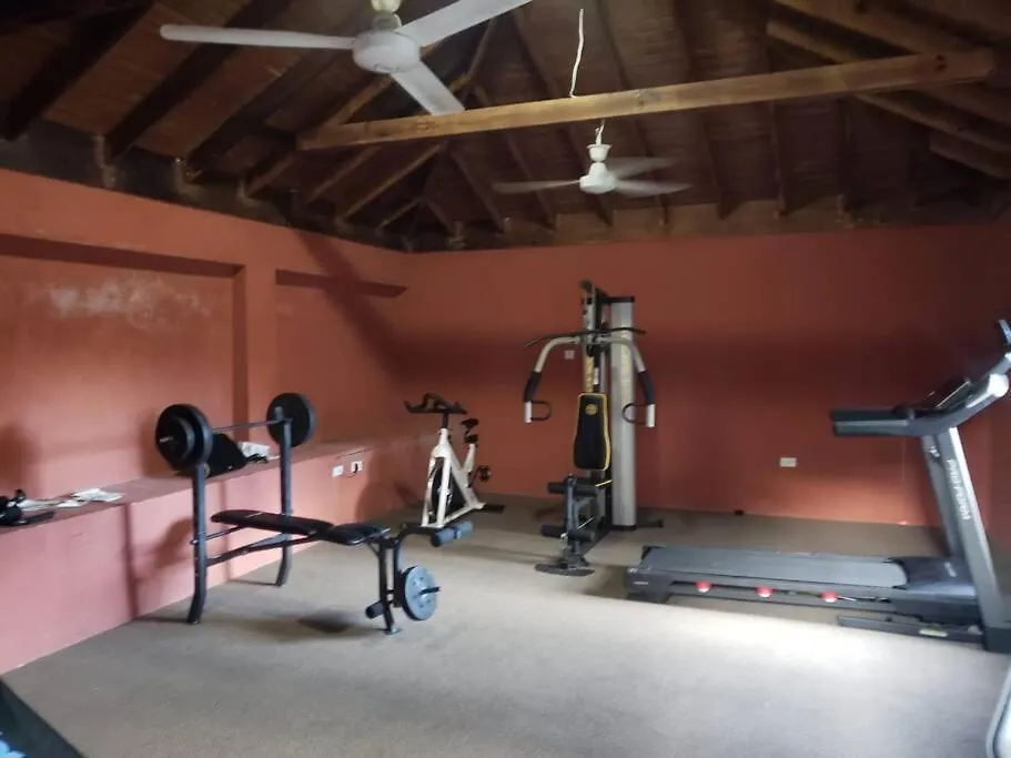 2Br Condo W/Pool; Across Ac Hotel Κίνγκστον 0*,