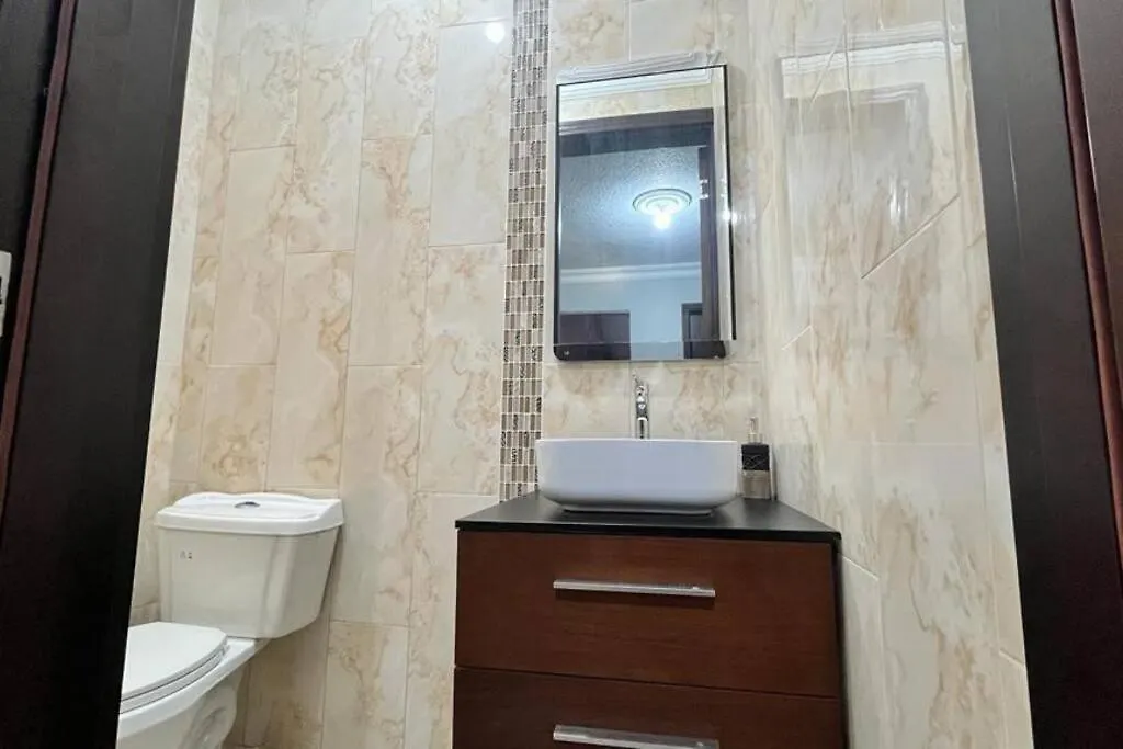 2Br Condo W/Pool; Across Ac Hotel Κίνγκστον 0*,